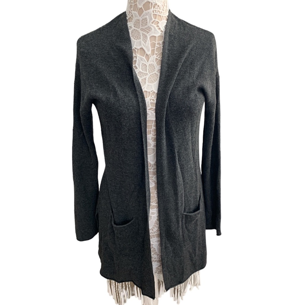 Tahari Gray Long Cardigan sz Small